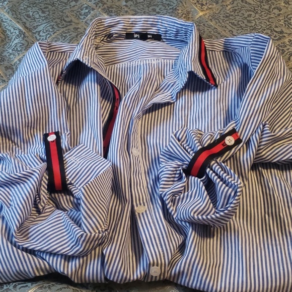 Top - Picture 2 of 3